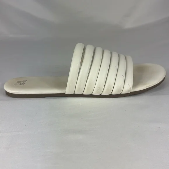 Time & Tru White Strappy Slide Sandals - Picture 8 of 10